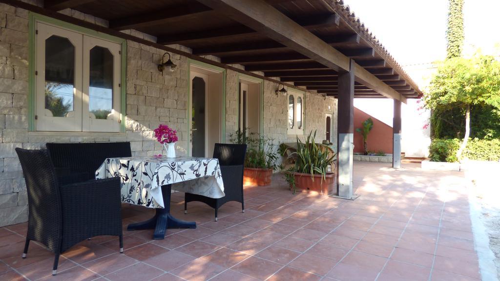 La Villa Rosa Al Mare Pozzallo Exterior photo